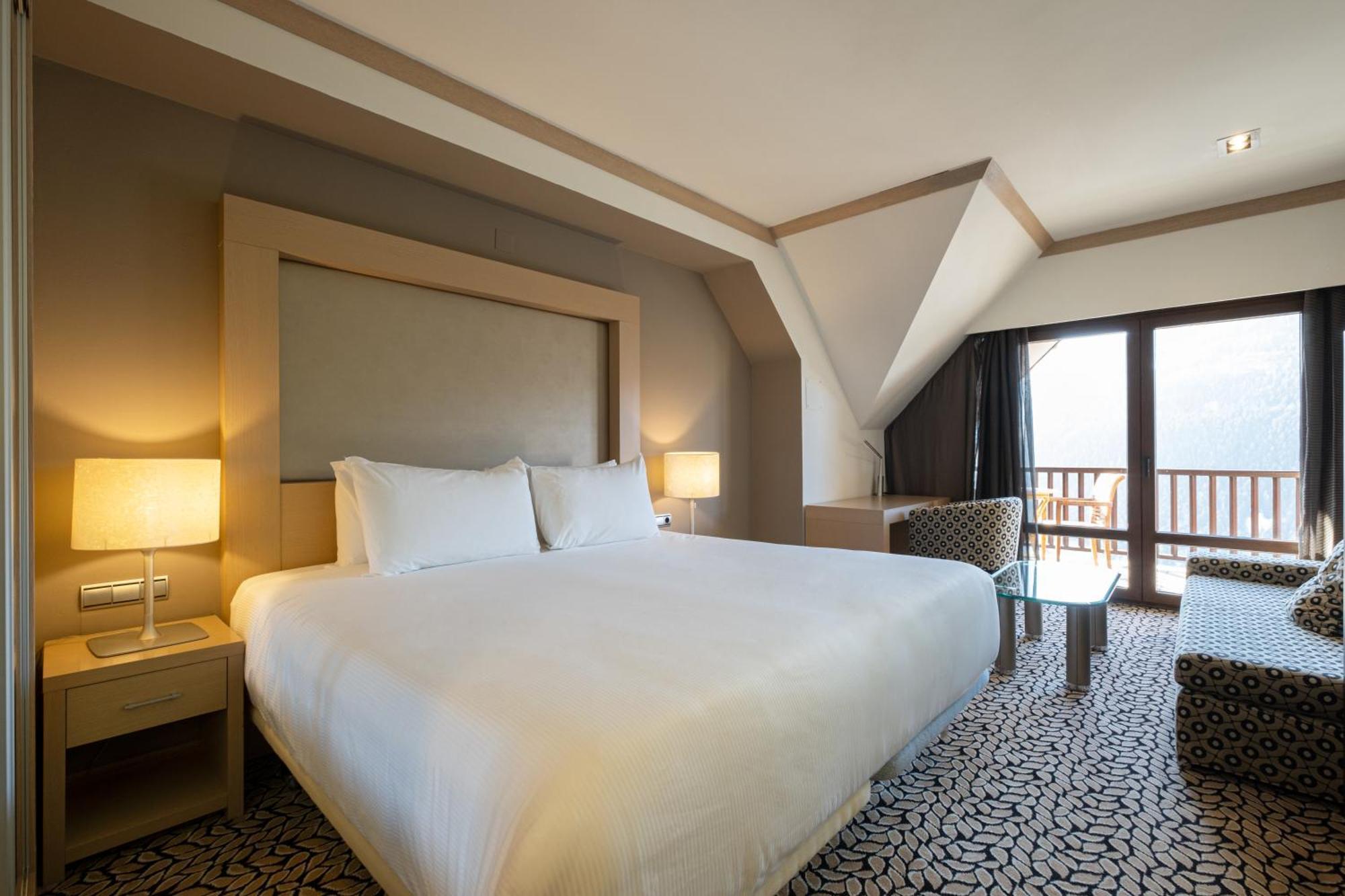 Eurostars Royal Tanau Hotel