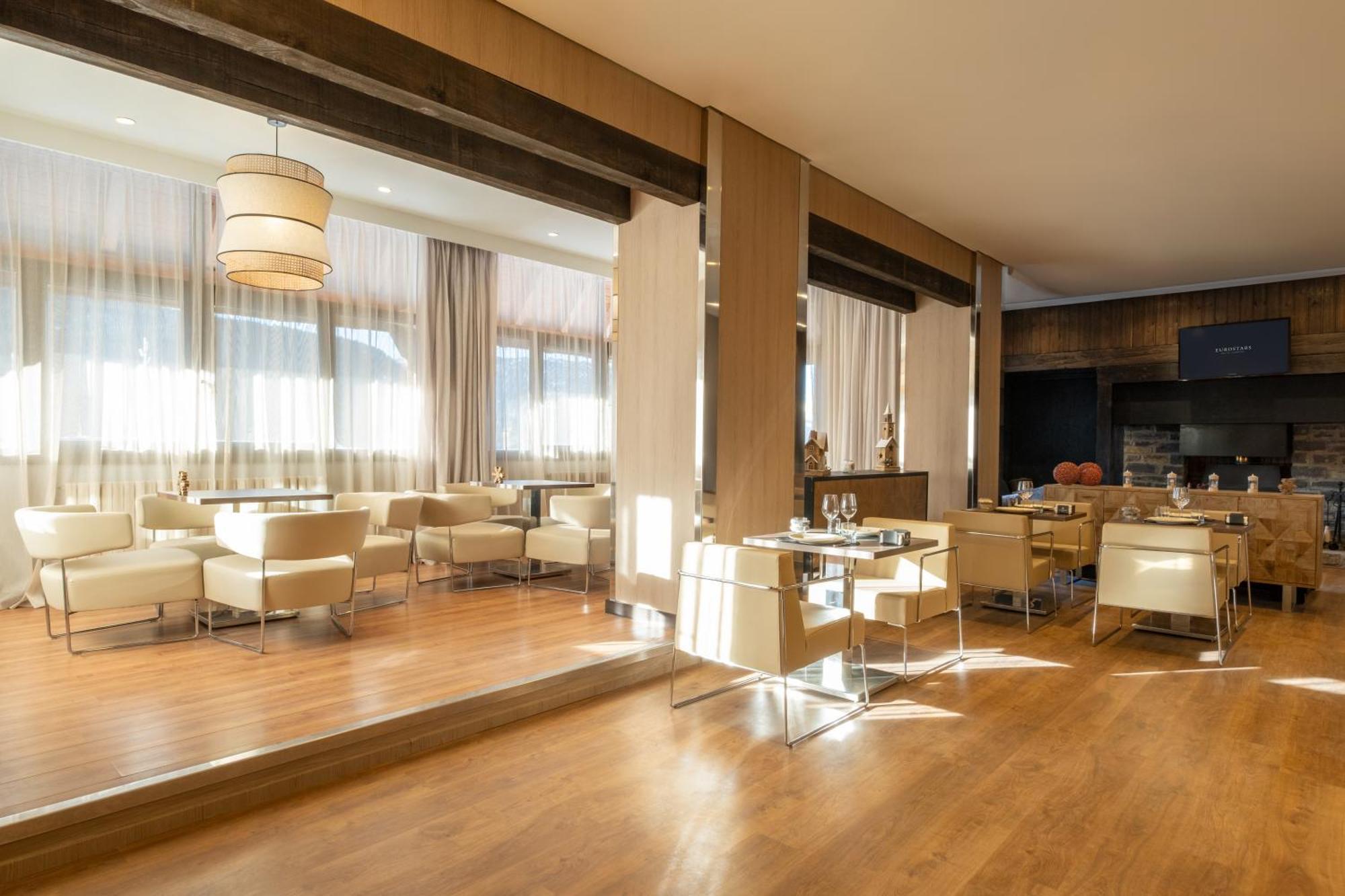 Eurostars Royal Tanau Hotel 5*